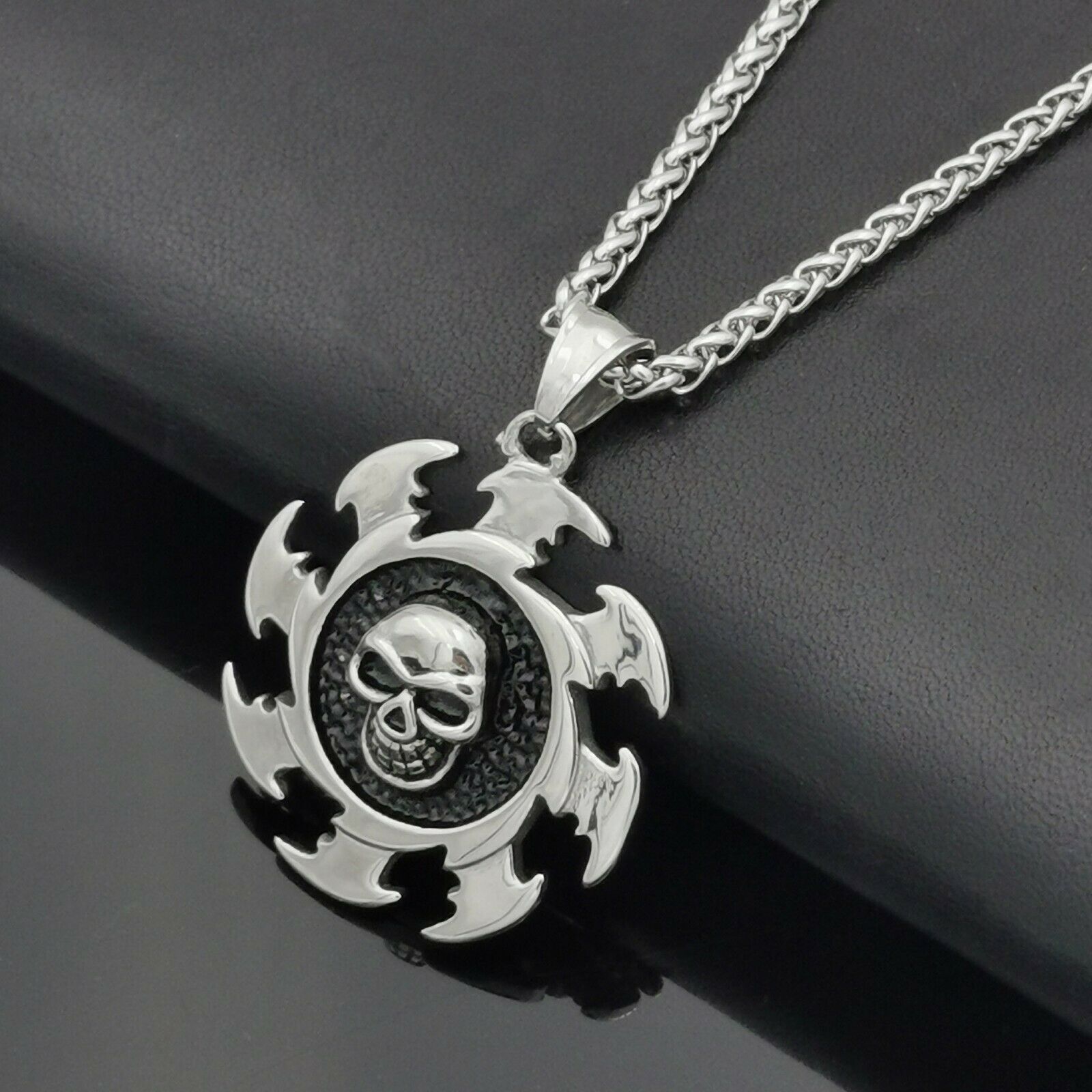 Design Edelstahl Herren Kette Halskette mit 3D Anhänger Teufelsrad Totenkopf Design Edelstahl Herren Kette Halskette mit 3D Anhänger Teufelsrad Totenkopf