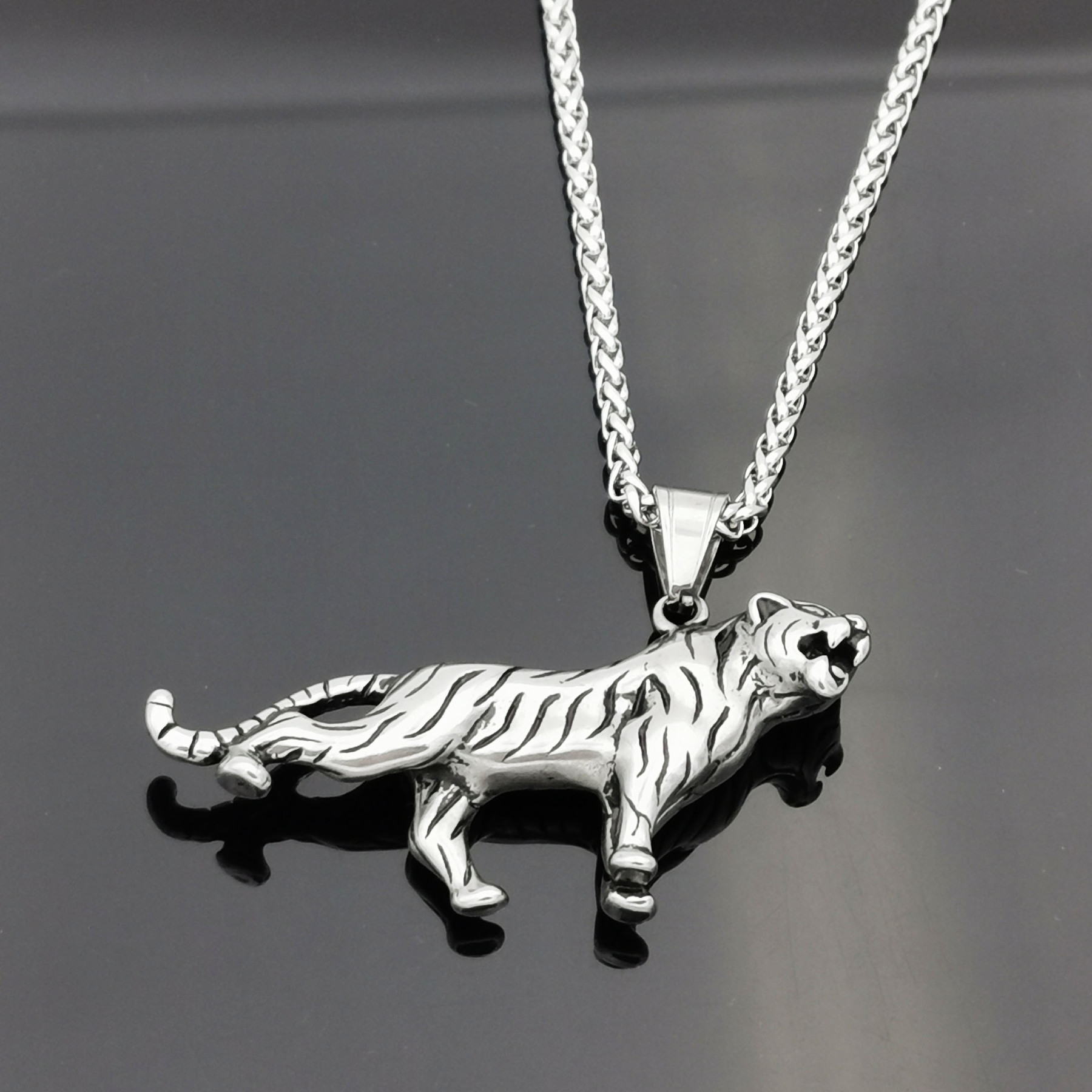 15772754057102 Edelstahl Halskette mit massivem 3D-Anhänger Tiger