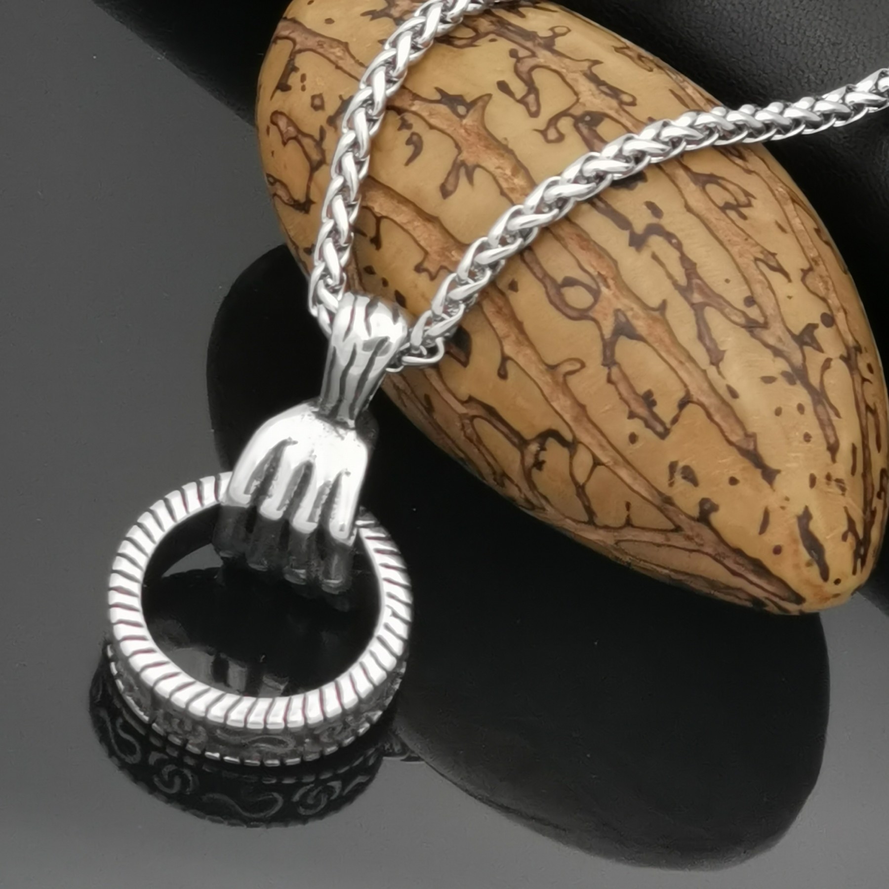 Edelstahl Halskette mit 3D Anhänger Teufelshand-Ring
