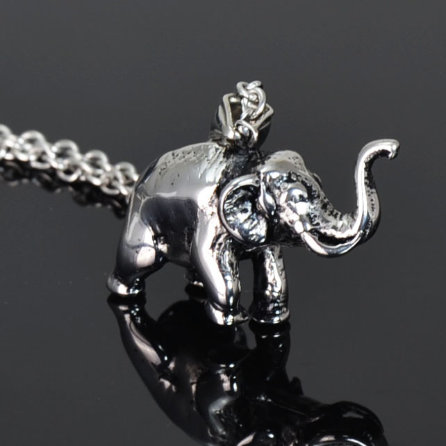Edelstahl Halskette mit 3D Anhänger Elefant